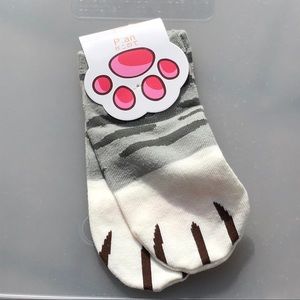 NWT small cat paw socks